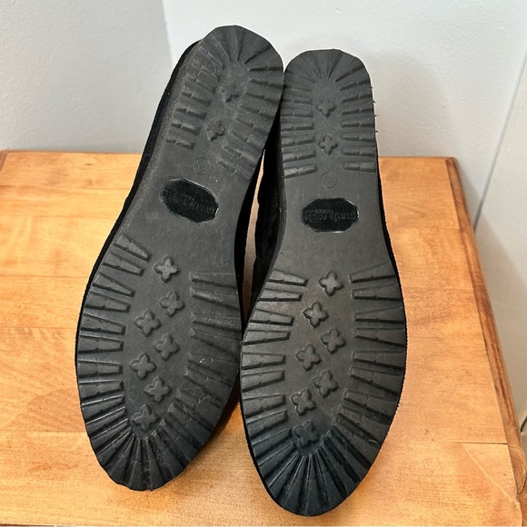 GENTLE SOULS BY KENNETH COLE NARA BLACK SUEDE BOOTIE WEDGE 2” HEEL SZ 11‎ - Picture 5 of 6